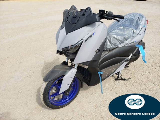 YAMAHA XMAX 22/22