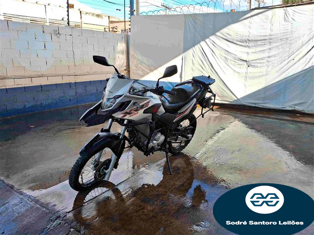 HONDA XRE 300 19/19