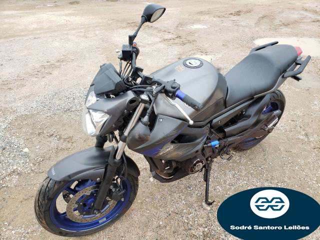 YAMAHA XJ6 13/13